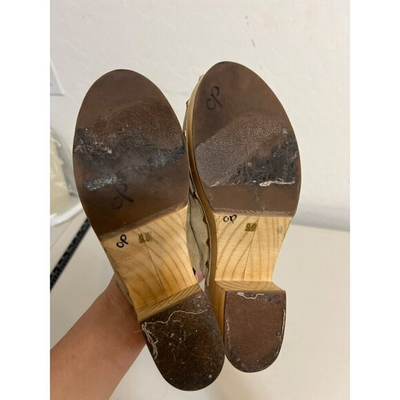 Steve Madden Brooklyn Beige Leather Suede Gold Studded Clog 9M - Picture 9 of 9